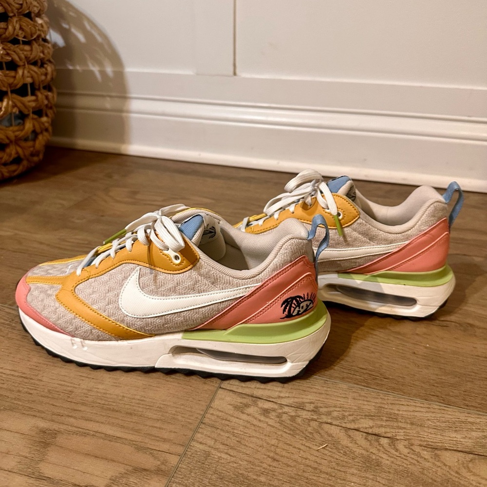 Nike Air Max Women’s •Like New•